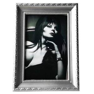 Elvira Horror Queen Retro Vintage 80s goth vintage vamp  Beauty 90s movie